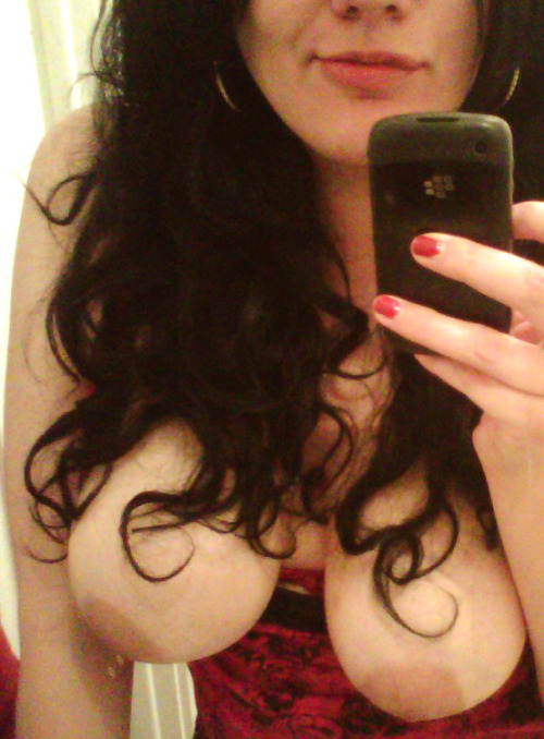ohyeahbombbitches:  herblackfeathers:  my hair has a life of it’s own haven’t been around much.  this life has taken a turn for the far better and it comes with consequences that include less time for porn.  i assume it’ll be worth it :P   O¥BB