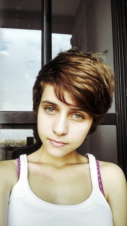 dyke-lesbian-andro-queer-photos:  Just-in-peace.tumblr.com adult photos