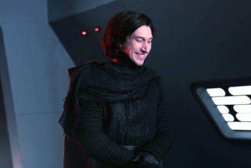 padme4president: skylorennn: Does anyone want to talk about the scarf similarity? Kylo my dood you&r