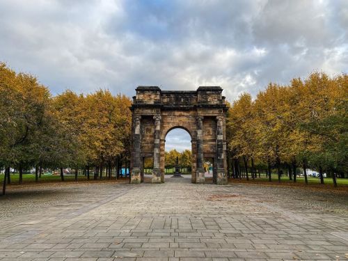 McLennan Arch, Glasgow, Scotland . . . #crewlife #shotoniphone11promax #beautifuldestinations #trave