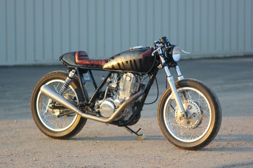 caferacerdesign: Cafe Racer Design SourceYamaha SR500 @caferacerdesign