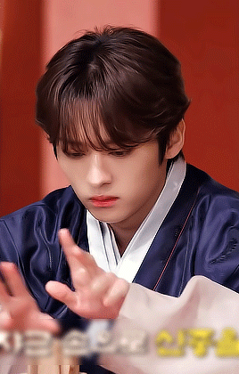 LEE KNOW ♡ SKZ CODE EP. 27 A DAY AT SKZ ACADEMY #1