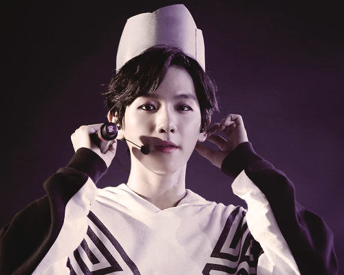 kimjongsnoona:  THE LOST PLANET WUHAN : BAEKHYUN 