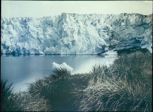 humanoidhistory:Early color photographs of Antarctica, circa 1915, by Australian adventurer Frank Hu