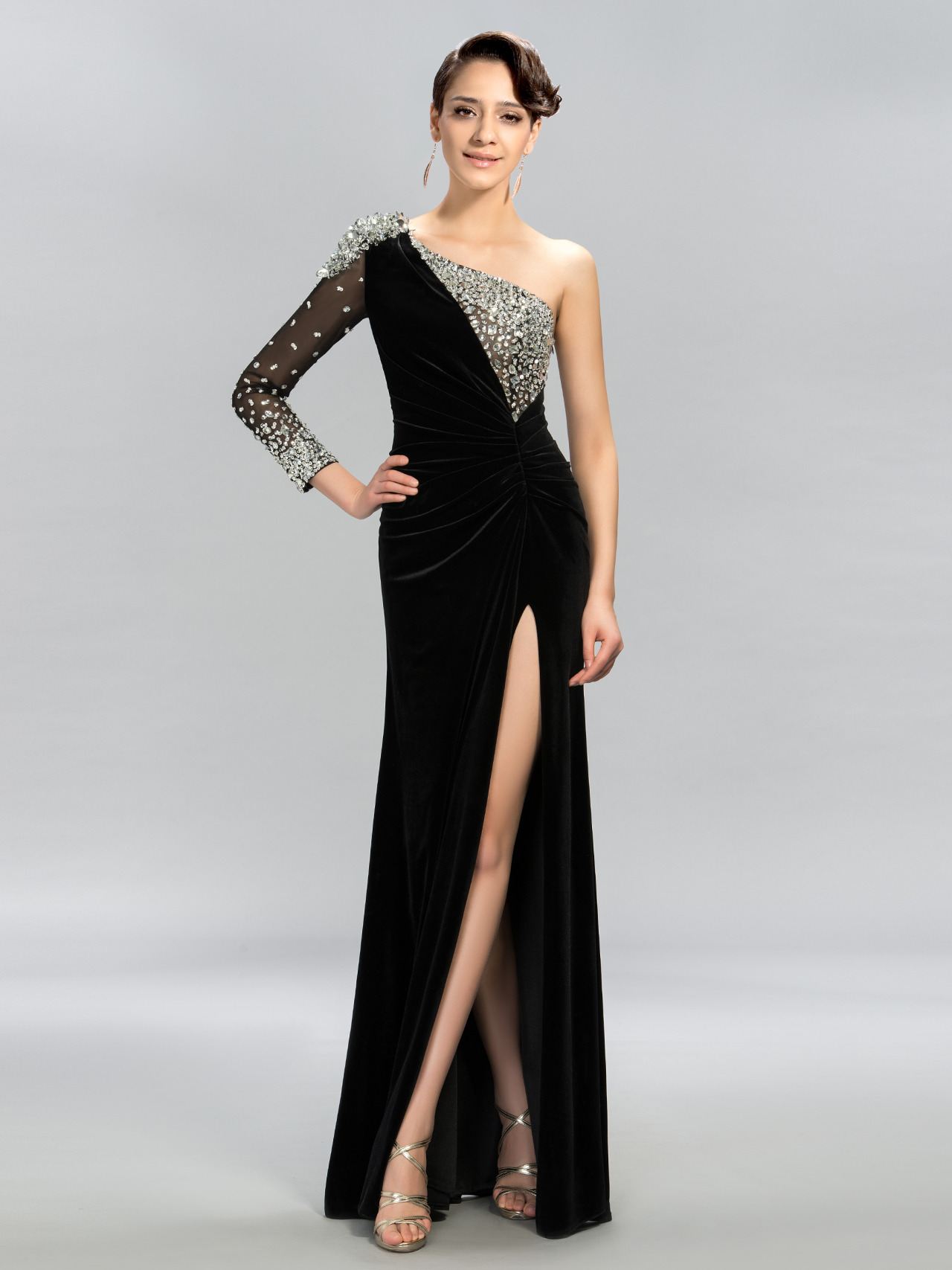 dressvbridal:Fashion One-Shoulder Long Sleeves Split-Front Long Evening Dressmore»http://www.dressv.com/evening-dresses-c103435/