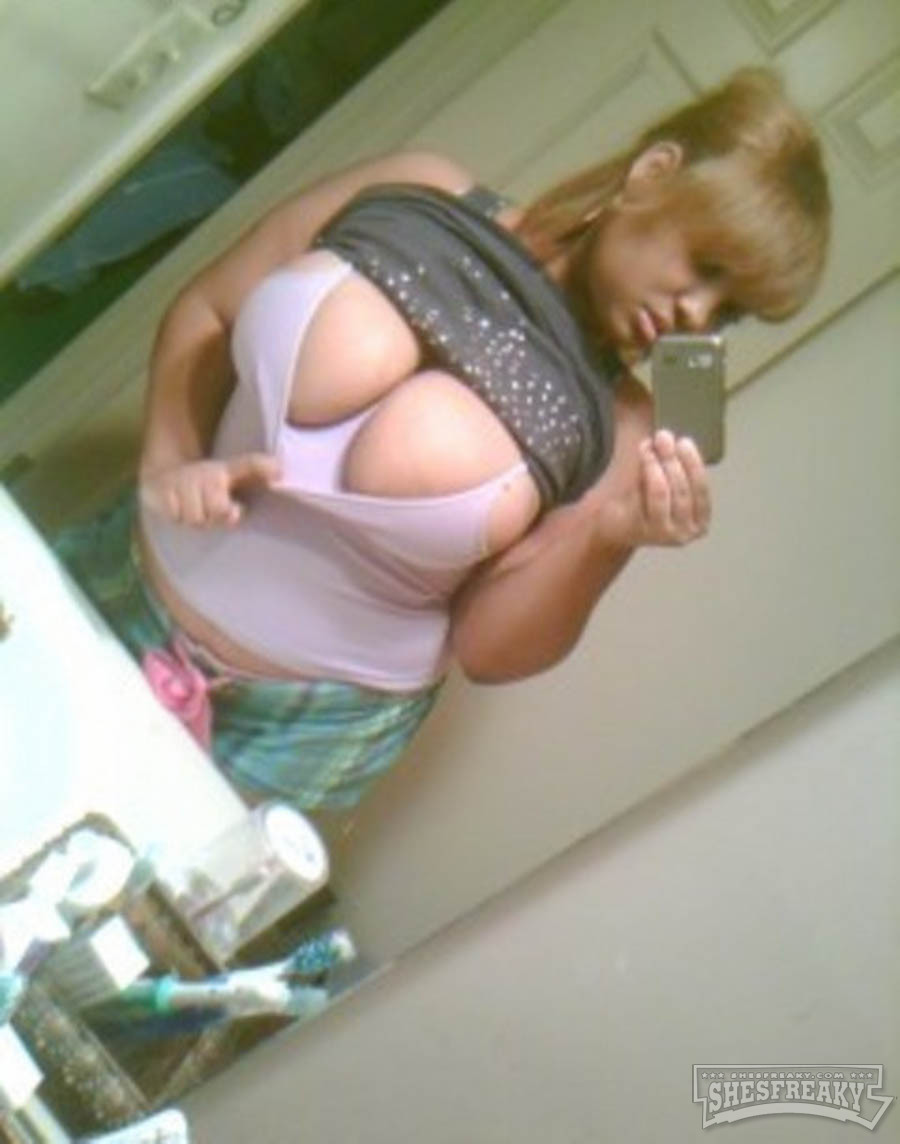 sexyblackcuties:  Feel free to reblog and follow: http://sexyblackcuties.tumblr.com