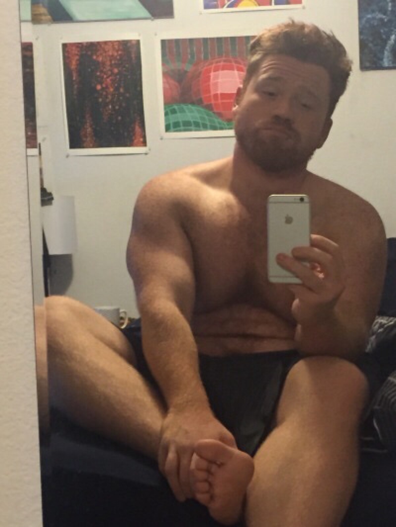 thegingerium:  Random selfies that make me feel good about myself and my body. :)