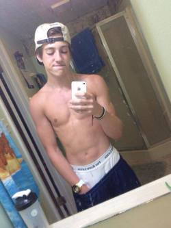 tfootielover:  cute sagger boi want my hands in his undies too ;)))