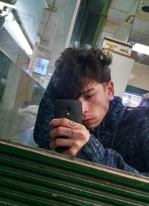 ink-n-severedties: Bodega selfies  @_Albert_TJ