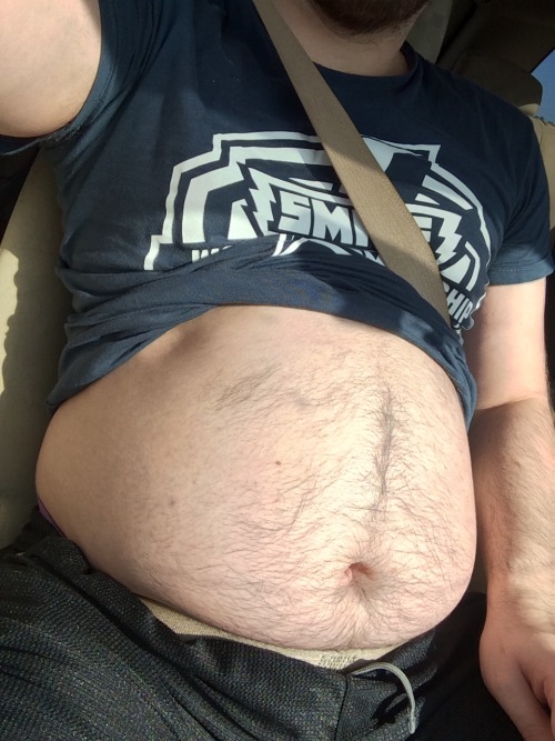 Porn bigwolfcakebelly:  Finally some new belly photos