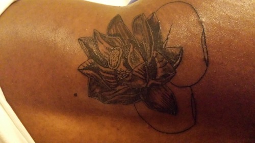 fyahlover:  I miss my clit ring but too scared to get it done again.. Tattoo still to be finished..shamefully taking forever about going back..life ..challenges.. the excuses are endless..    