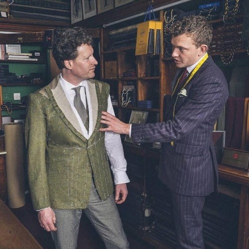 Talking all things bespoke with @elliott_bespoke from Redwood & Feller in Westminster.. #redwo