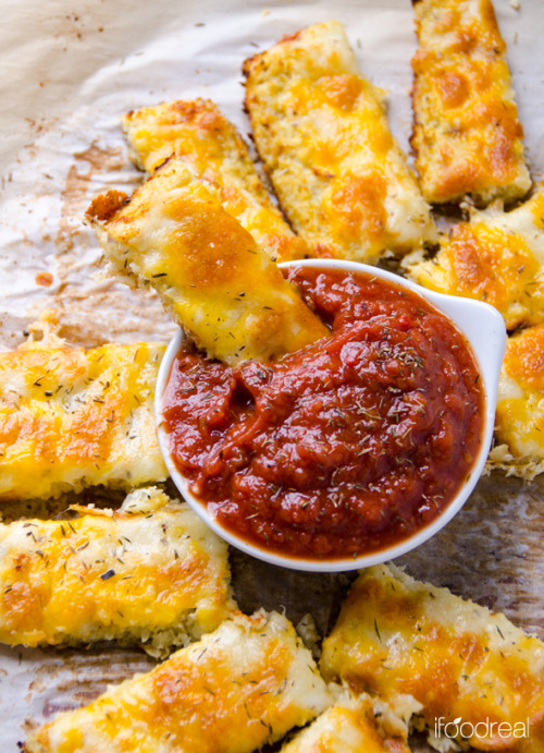 beautifulpicturesofhealthyfood:  Cauliflower ‘Bread’ Sticks - To-die-for mock bread-sticks made with cauliflower that are low in calories, carbs and fat….RECIPE INGREDIENTS: 1 head cauliflower, large (7” - 8” wide) ¼ cup egg whites ½