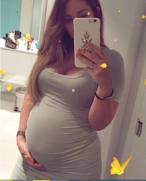 pregotopia: bellylove577:Massive belly!! so sexy