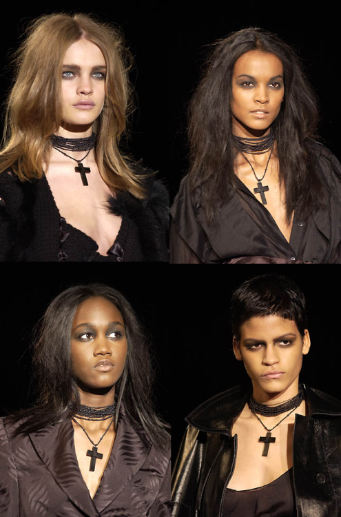 aisselectric:  mazzystardust: Gucci Fw02   Me and my goth bitches  @lil–queen that’s it we gotta do this