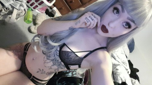 syren-sgh:  Call me your baby girl 💖 adult photos