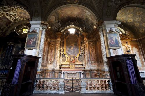 Some of the baroque side altars at San Francesco d'Assisi (Torino)1. Altar of the Crucifix2. Altar o