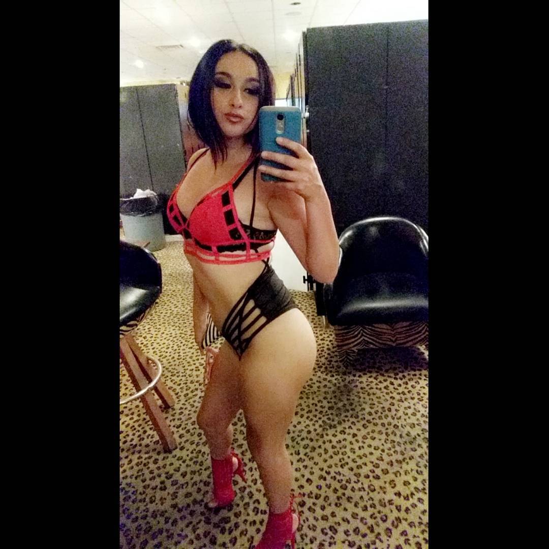 stripper-locker-room:  https://www.instagram.com/beautiful_puertorican21/