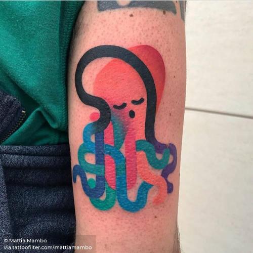 By Mattia Mambo, done in Desio. http://ttoo.co/p/35857 animal;contemporary;facebook;mattiamambo;medium size;mollusc;nature;ocean;octopus;pop art;tricep;twitter