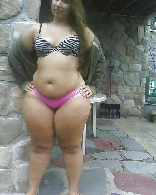 juicycurvyculonas:  Love HER Hips and Thighs