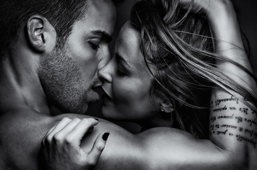 Nothing can beat the power of a Alpha man taking what He wants. I so need this.