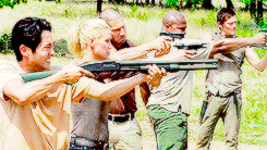 clutterbooty:   the walking dead meme » [3/9] episodes  season two, episode seven