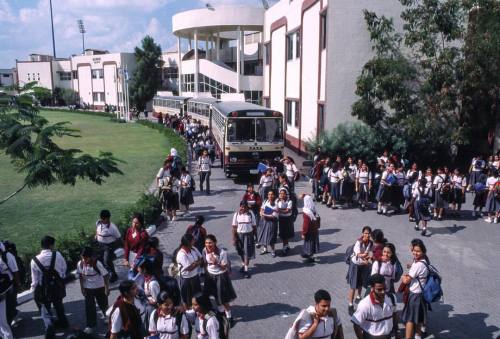 The Indian High School, Dubai, 2004 #indiandiaspora #unitedarabemirates #uae #kids #dubai #indianhig