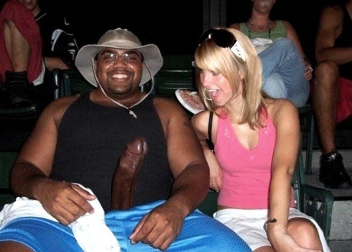 Doesn&rsquo;t she look happy? &ldquo;Fuck the game, let&rsquo;s head