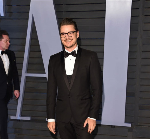 pascalisporn:Pedro Pascal attends the 2018 Vanity Fair Oscar Party hosted by Radhika Jones at the Wa