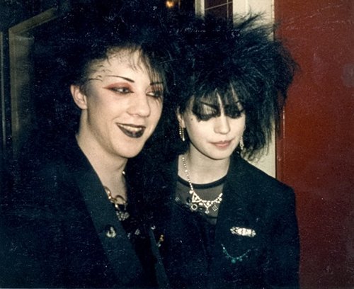 comatose-bat:  danasdinnertable:  80s Punks of Color.  Yessss ♡.♡