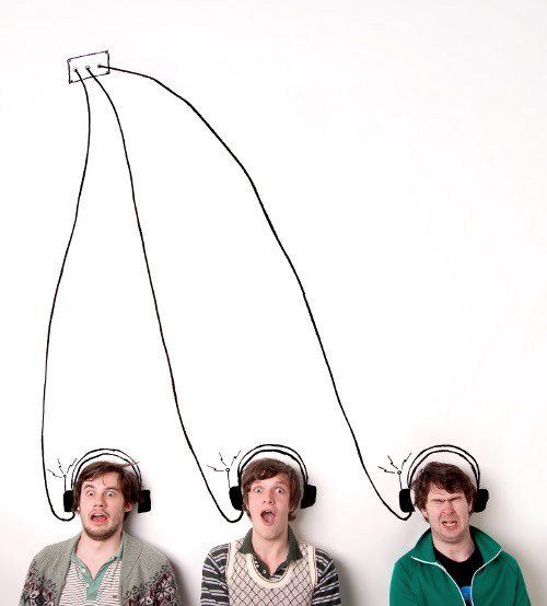 books-cats-and-rocknroll:  Suddenly I realized how much I miss Friendly Fires!!! 