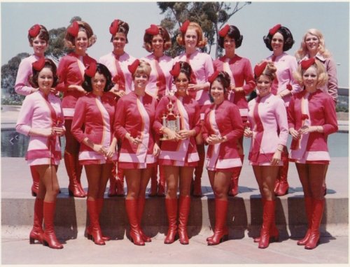 gimmemar:70′s flight attendents