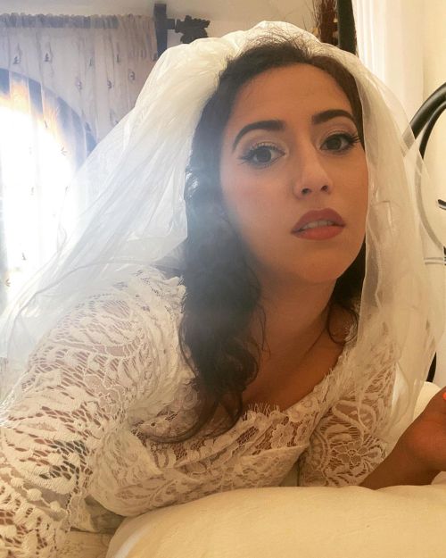 Is she getting married for a scene or is she Constance Hatchaway? One is true and one is just what I wish. https://www.instagram.com/p/COv0BqSh90w/?igshid=qfaj3qqsqlf3