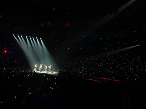  181003 BigHit’s Tweet [#오늘의방탄] Thank you, Chicago! 방탄소년단의 행복한 추억이 가득한 도시에서, 다시 만난 아미! 우리의 이야기는 계속 됩