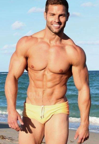 briefsgalore:  Every day new hot guys showing off their body in briefs or speedos! Check