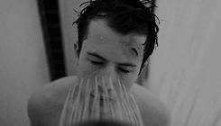 daenerysjon:  ★ clay jensen (thirteen reasons why)you can’t love someone back