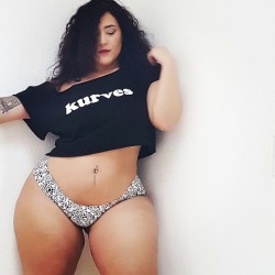 Curvyparis42:   Shop Here ! Tee-Shirt Kurves (Custom) Model Mandee Neriah   