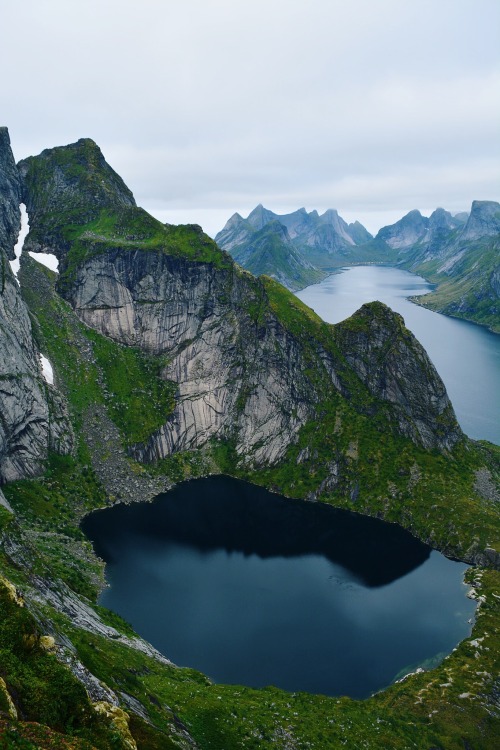 expressions-of-nature:by Nathalie RochReinebringen, Norway