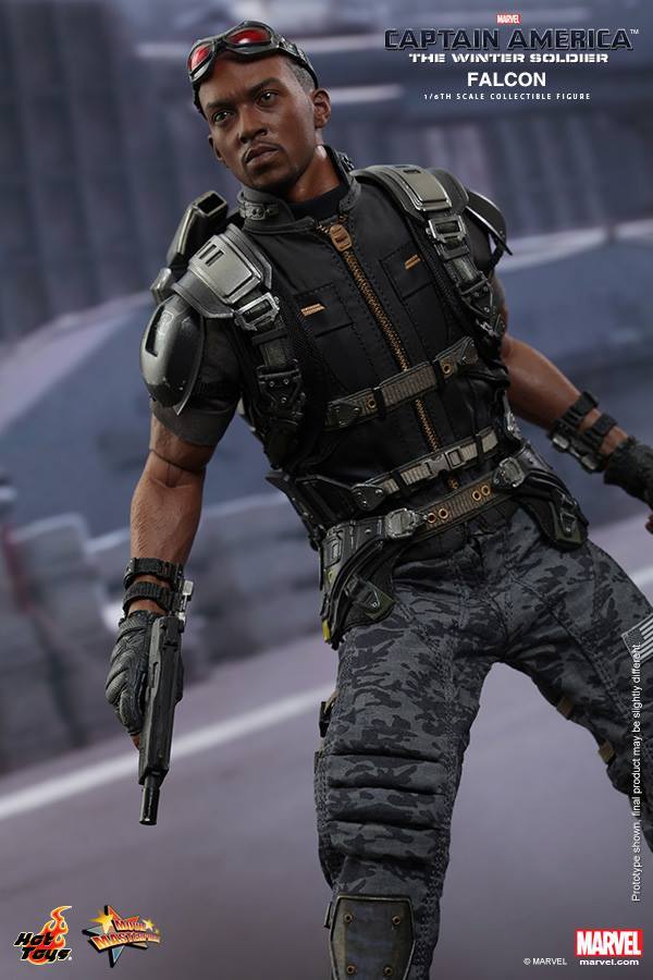 hot-toys-collectors:  MMS245 - Captain America : The Winter Soldier - Falcon Marvel