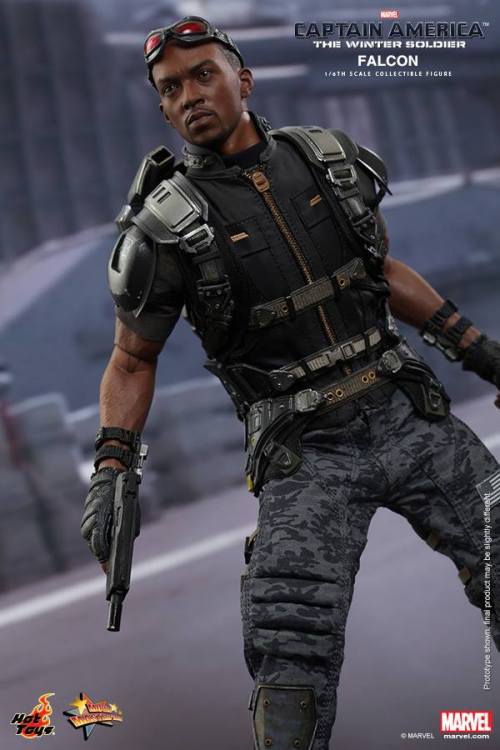 hot-toys-collectors:  MMS245 - Captain America : The Winter Soldier - Falcon Marvel Studios’ Captain America: The Winter Soldier has been topping box offices around the world since it was released in theaters! With his distinctive mechanical wings