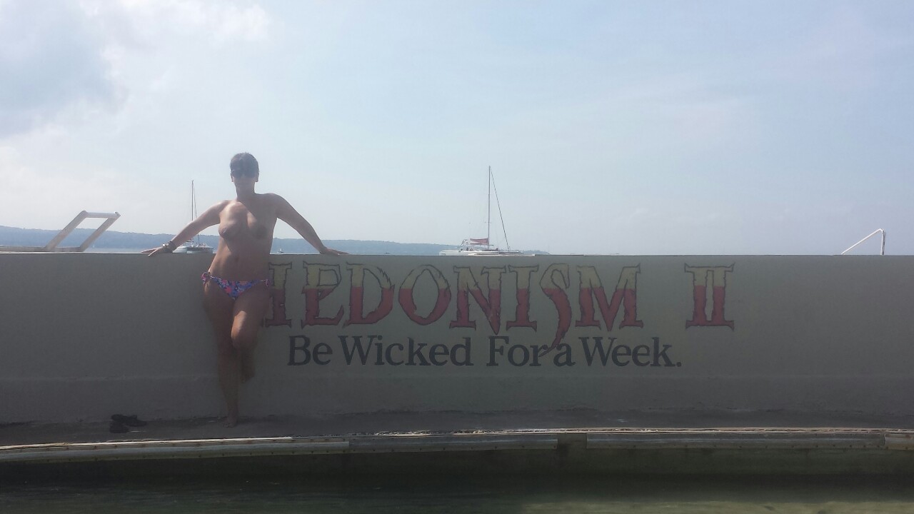 probablysarkastickunt:My vacation was better than yours
