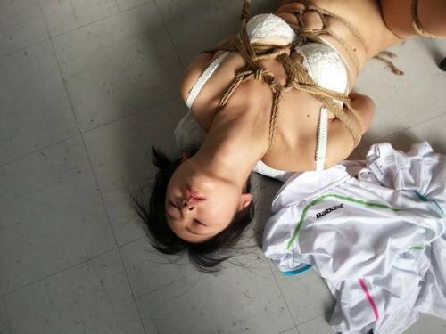 kittencalledwolf:  mai8chan:    Shibari &