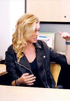 clones-and-thrones:#it is illegal to look THIS FUCKING GOOD IN LEATHER ELIZA#HOW