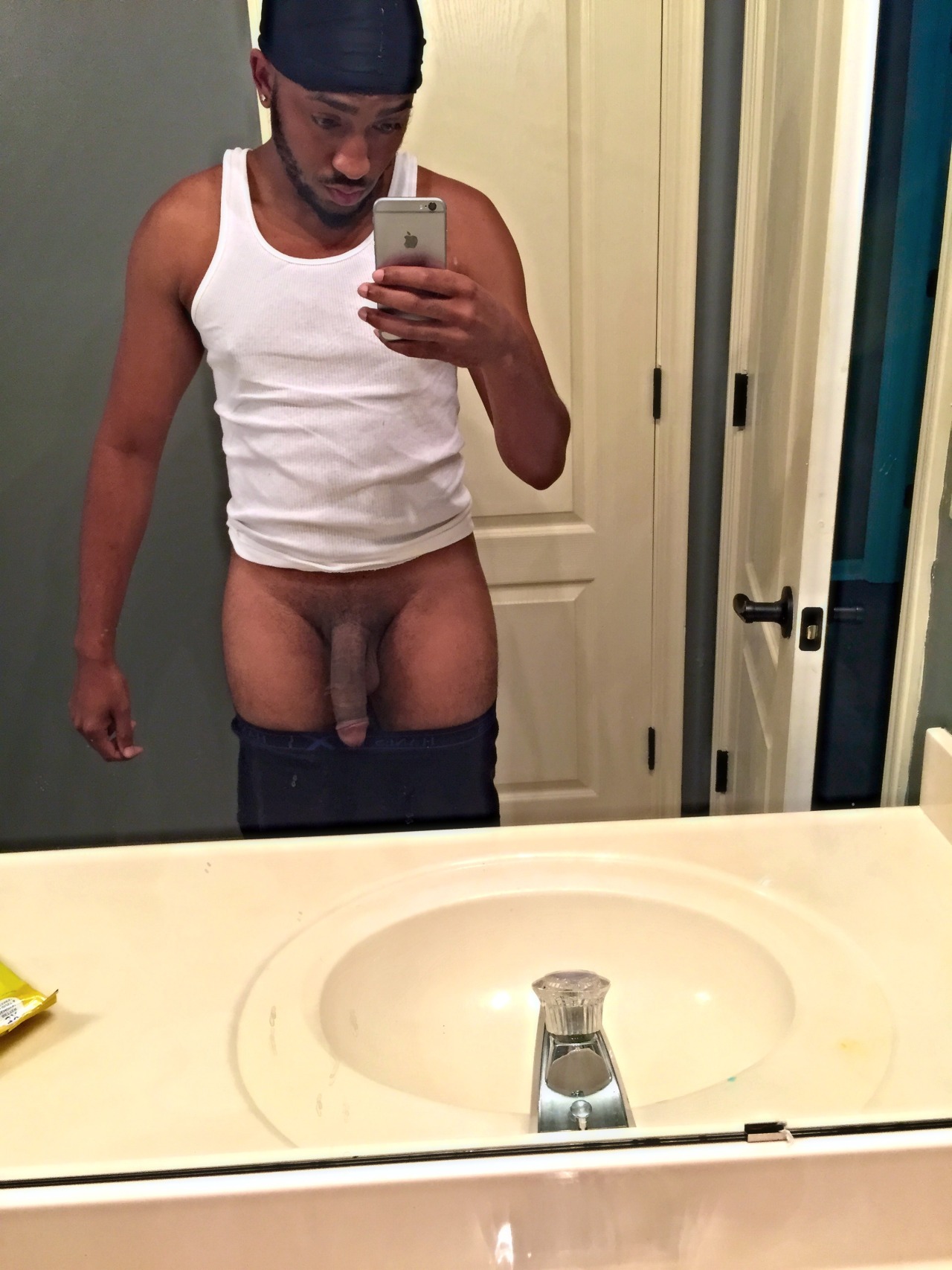 dachocolatefactory:  walls0fjericho:  Thirsty Thursdays 💯😩🙈      (via TumbleOn)