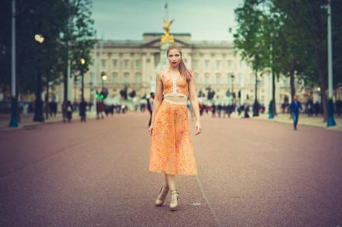 Late Queen.. #model #latex #igers #photography #buckinghampalace #queen #royal #orange #blonde #dres