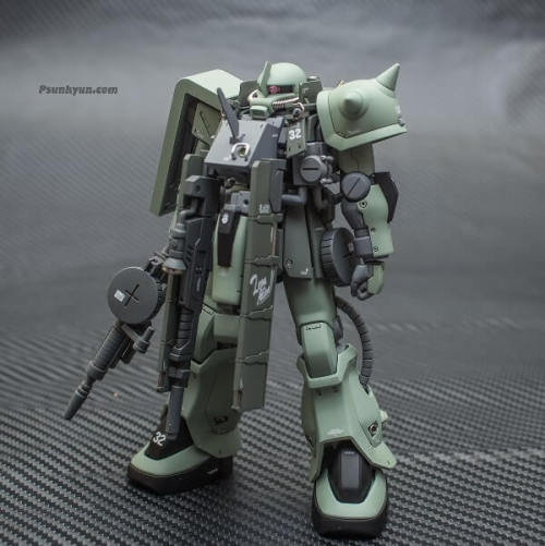 gunjap:  HGUC Zaku II Stutzer Custom: No.30 imageshttps://www.gunjap.net/site/?p=361575