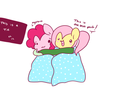 ask-friendlyshy:  They ended up watching Doctor Who on netflix. uwu”  D'aww~! <3