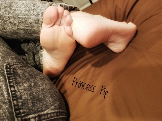 princesspipsperfect10: Fresh out of socks and pointed toes, as requested 