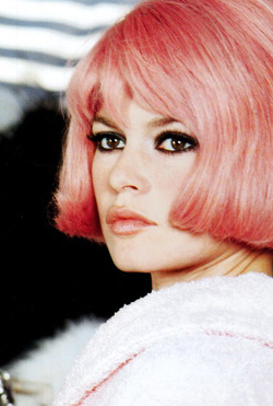 vintagegal: Brigitte Bardot in A Coeur Joie