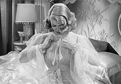  Lana Turner in Ziegfeld Girl (1941) 